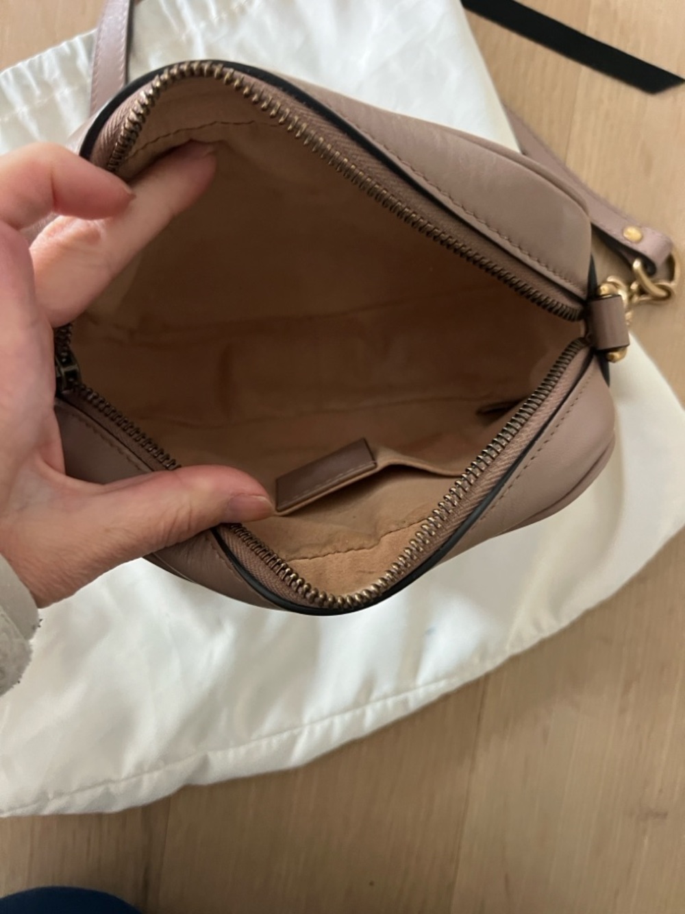 Gucci Marmont mini Leather Camera Bag in rose - Picture 7 of 8